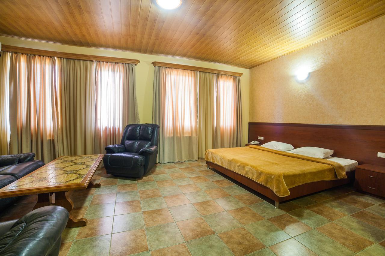 Zedazeni Hotel Mtskheta Exterior photo